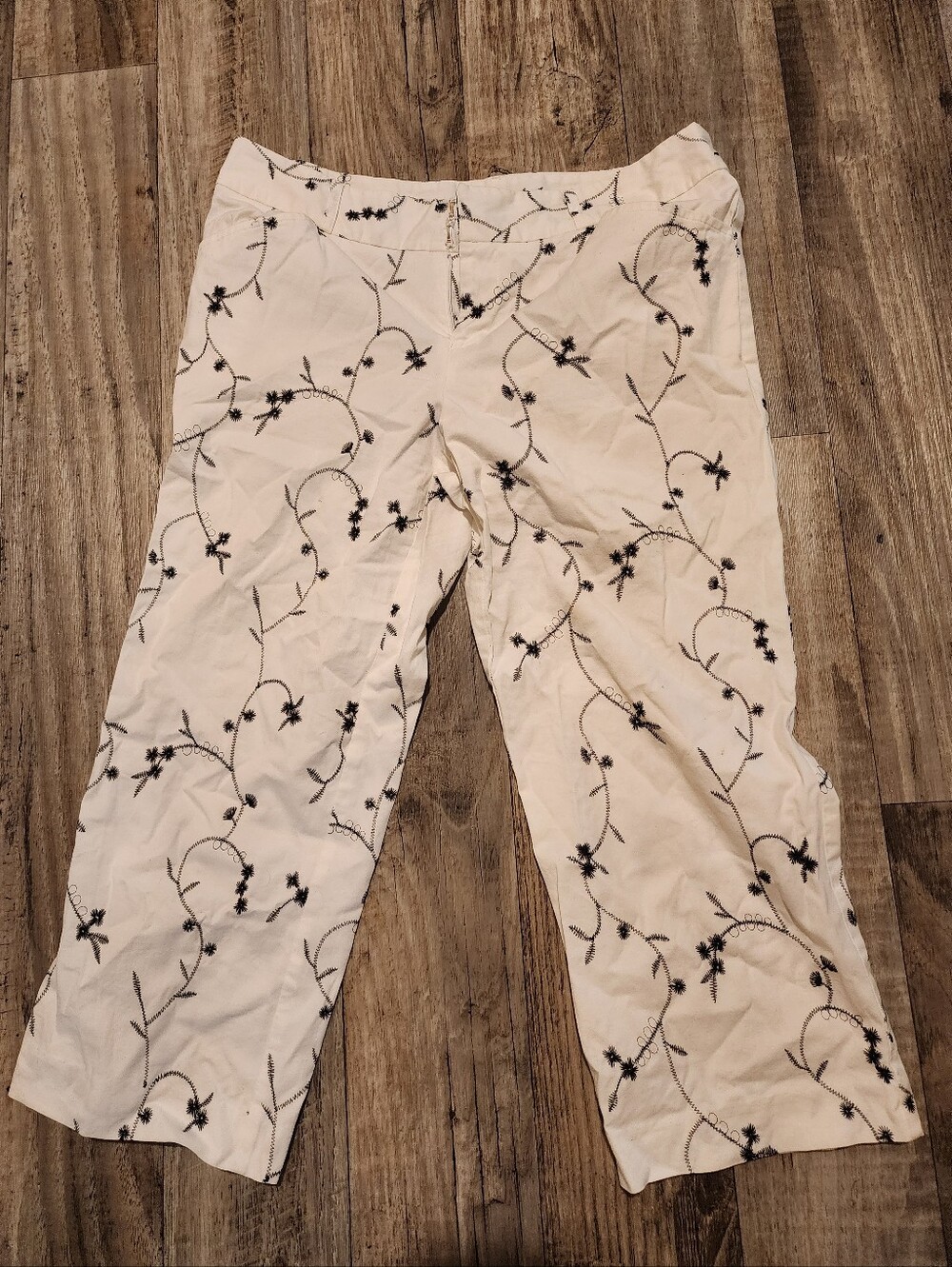 Pierre Cardin White Straight-Leg Pants with Black Floral Embroidery